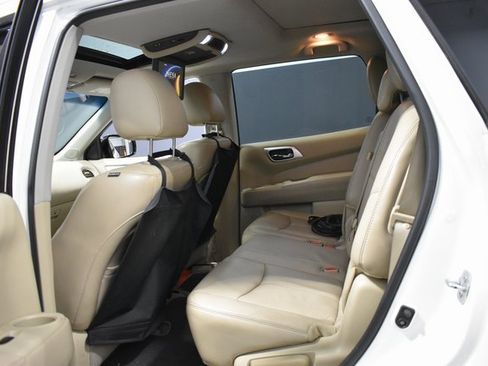 Used 2014 Nissan Pathfinder SL w/ SL Premium Package image 34