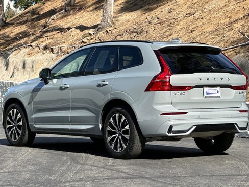 Certified 2025 Volvo XC60 B5 Core AWD/4WD image 7