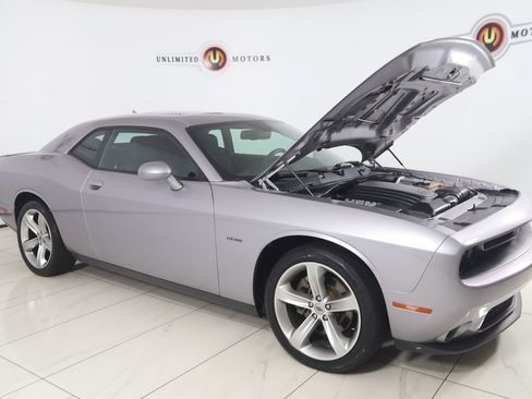 Used 2017 Dodge Challenger R/T w/ Sound Group RWD image 21