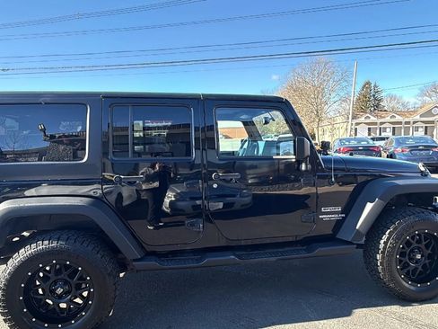 Used 2015 Jeep Wrangler Unlimited Sport w/ Quick Order Package 24S image 10