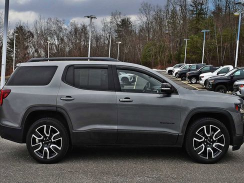 Used 2021 GMC Acadia SLT w/ Elevation Edition image 6