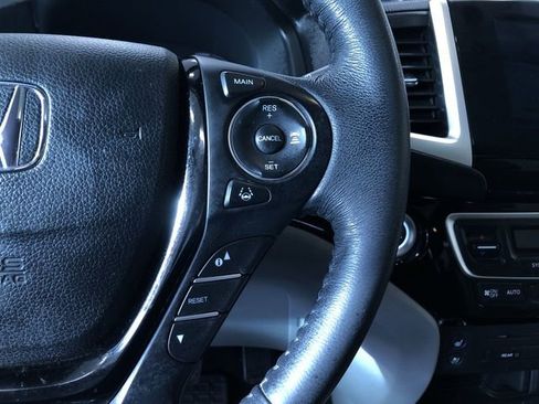 Used 2016 Honda Pilot Elite image 26