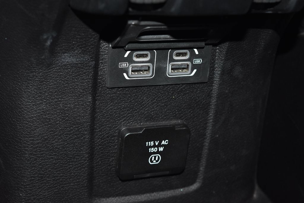 Used 2021 Jeep Wrangler Unlimited Sahara w/ LED Lighting Group AWD/4WD image 20