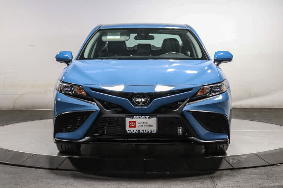 Certified 2024 Toyota Camry SE FWD image 3