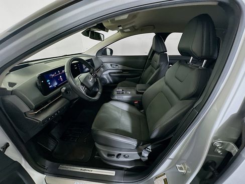 Used 2024 Nissan Ariya AWD image 13