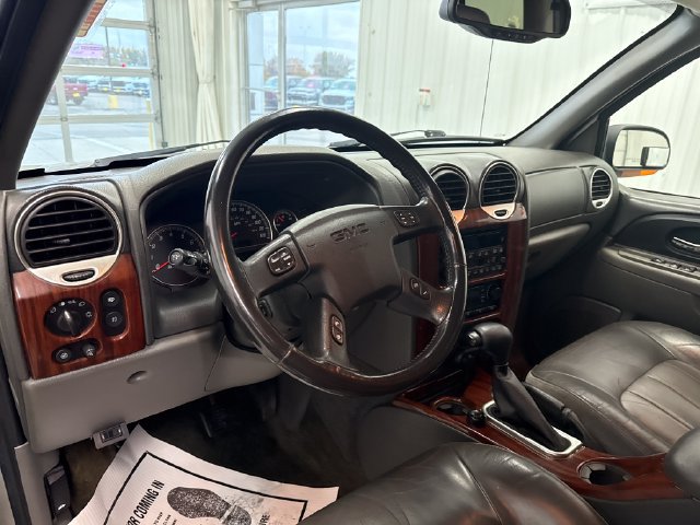 Used 2004 GMC Envoy XL SLT w/ 1SD Preferred Equipment Group AWD/4WD image 38