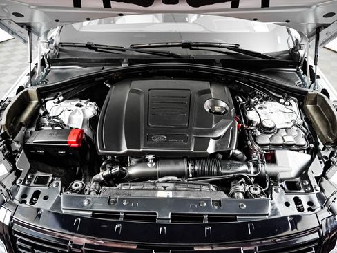 Used 2024 Land Rover Range Rover Velar Dynamic SE AWD/4WD image 3