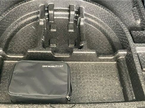 Used 2021 Kia Sportage LX image 16