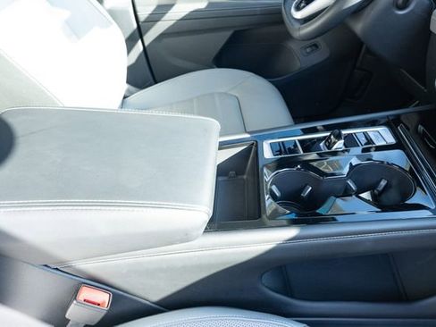 Certified 2024 Volkswagen Atlas Cross Sport SEL R-Line image 46