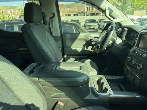 Used 2020 Chevrolet Silverado 1500 LT Trail Boss image 2