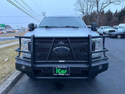 Used 2022 Ford F250 XL w/ Power Equipment Group image 8