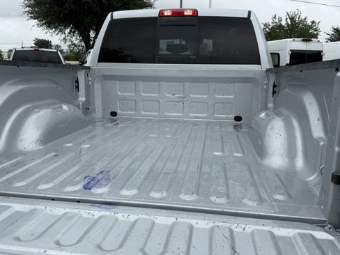 Used 2026 RAM 2500 Laramie AWD/4WD image 32