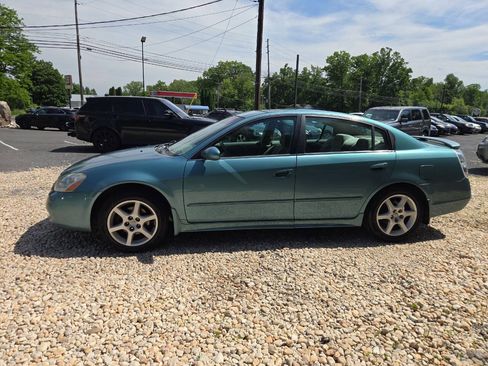 Used 2003 Nissan Altima 3.5 SE FWD image 3