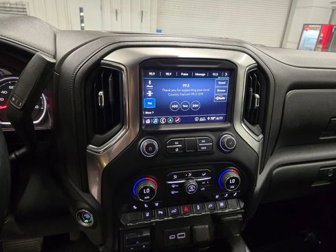Used 2020 Chevrolet Silverado 2500 LTZ w/ LTZ Premium Package AWD/4WD image 22