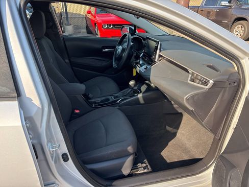 Used 2021 Toyota Corolla LE FWD image 27