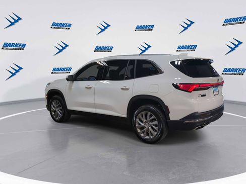 Used 2025 Buick Enclave Preferred image 6