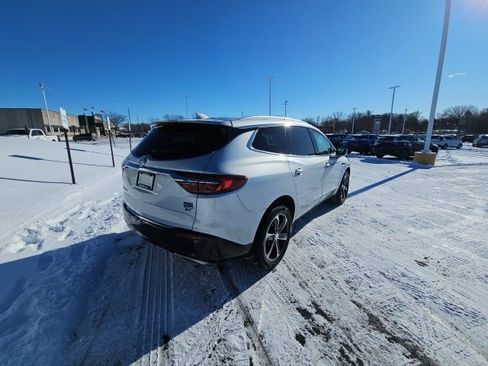 Used 2021 Buick Enclave Essence w/ Sport Touring Edition image 9