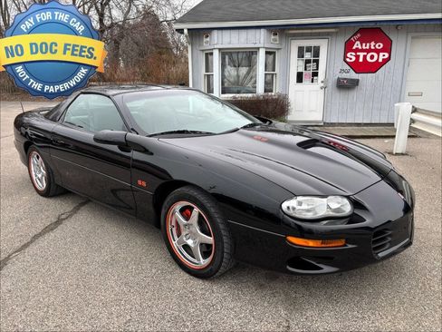 Used 2001 Chevrolet Camaro SS w/ SS Performance/Appearance Pkg image 1