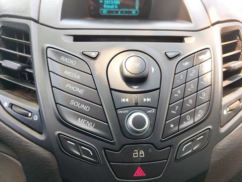 Used 2015 Ford Fiesta SE FWD image 18