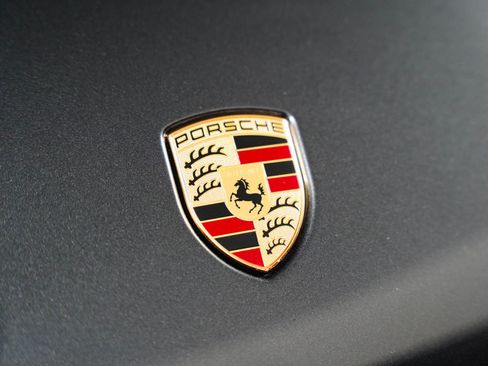 Certified 2026 Porsche Macan AWD/4WD image 29
