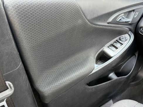 Used 2017 Chevrolet Malibu LT FWD image 31