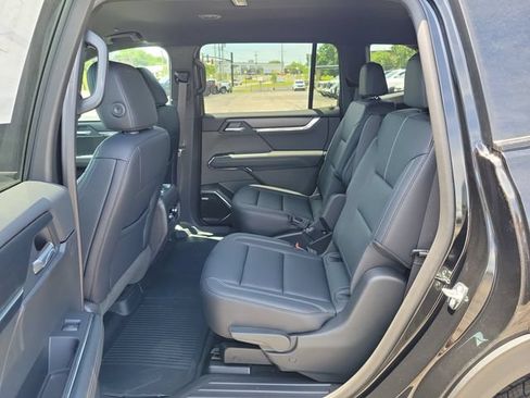 New 2026 GMC Acadia Elevation w/ Super Cruise Package FWD image 13