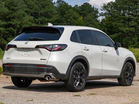 Used 2023 Honda HR-V Sport image 6