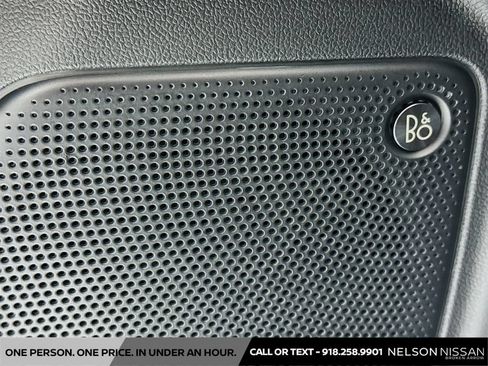Used 2020 Ford Escape Titanium FWD image 19