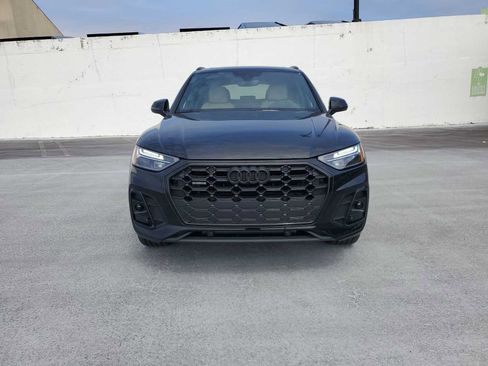 Certified 2025 Audi Q5 2.0T Premium w/ Convenience Plus Package image 9