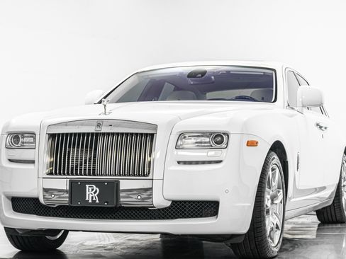 Used 2010 Rolls-Royce Ghost RWD image 5