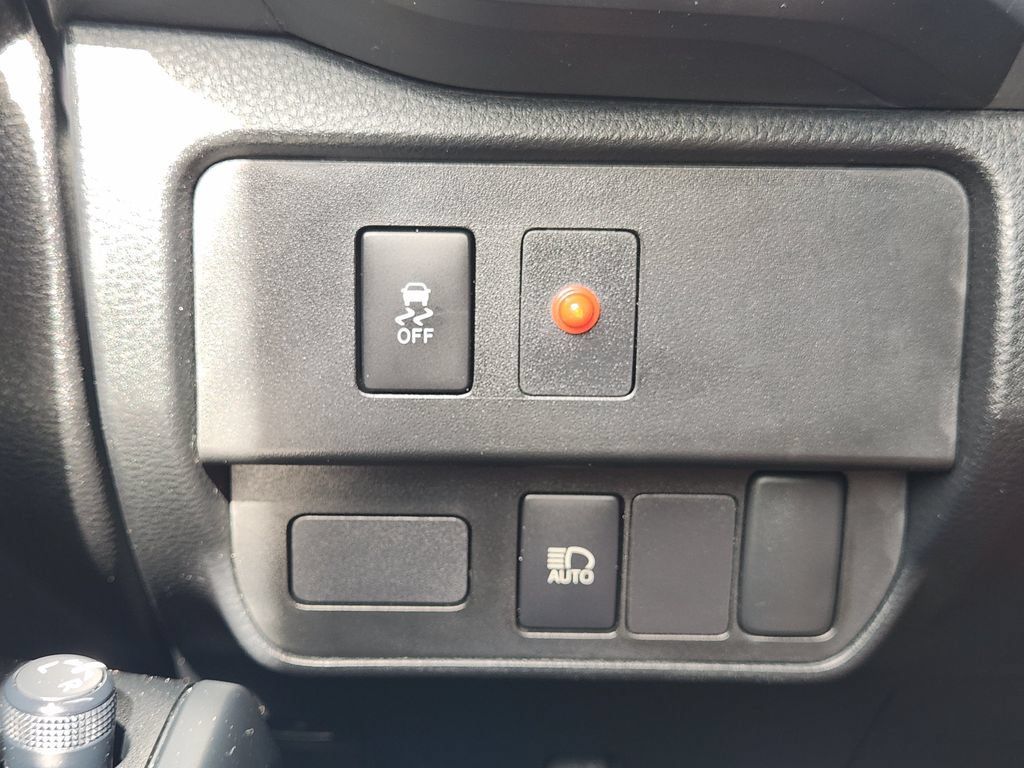 Used 2022 Toyota Tacoma SR RWD image 21