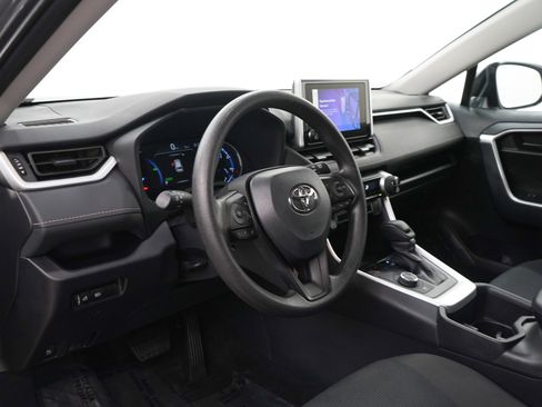 Used 2025 Toyota RAV4 LE image 17