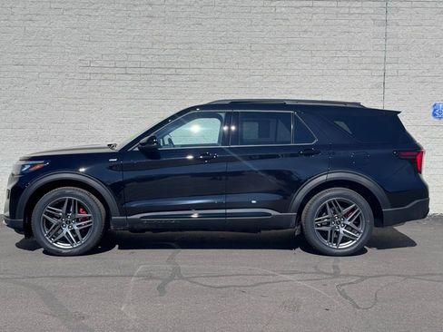 New 2026 Ford Explorer ST-Line w/ ST-Line Street Pack AWD/4WD image 8