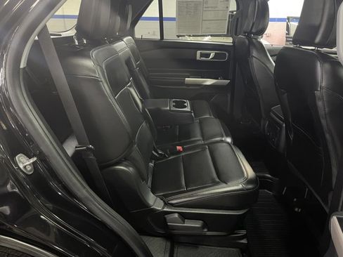 Certified 2023 Ford Explorer XLT w/ Equipment Group 202A AWD/4WD image 20