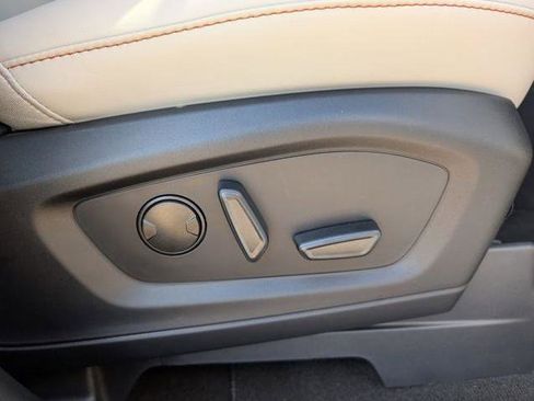 New 2025 Ford Explorer Active w/ Active Comfort Package image 24