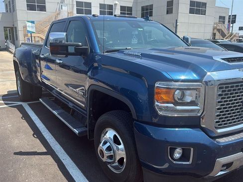 Used 2017 GMC Sierra 3500 Denali w/ Duramax Plus Package AWD/4WD image 3