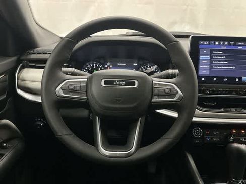 Used 2026 Jeep Compass Limited image 15