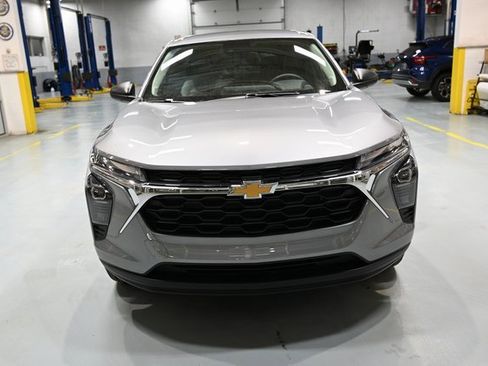 New 2026 Chevrolet Trax LS image 2