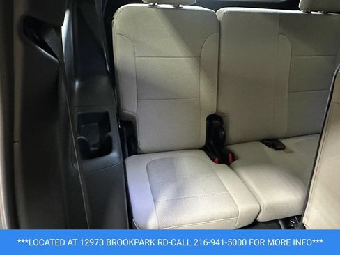 Used 2023 Chevrolet Traverse LS FWD image 22