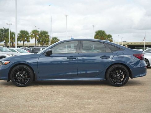 Used 2025 Honda Civic Sport image 3