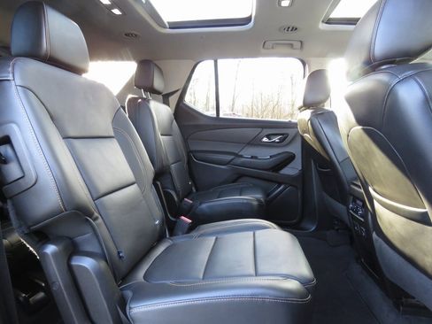Used 2019 Chevrolet Traverse Premier w/ Redline Edition image 16