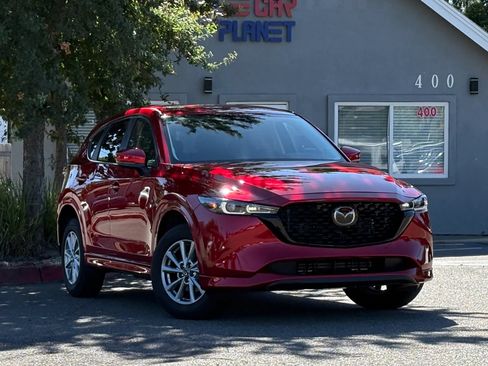 Used 2024 MAZDA CX-5 AWD 2.5 S w/ Select Package image 3