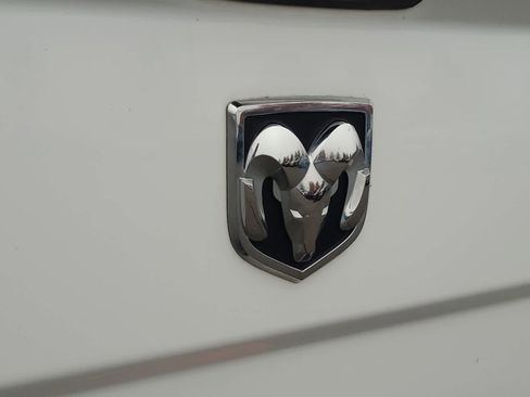 Used 2015 RAM 1500 Classic SLT image 15