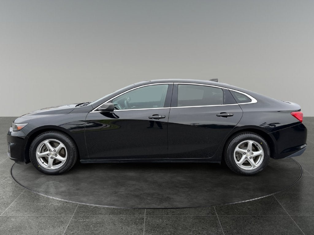 Used 2017 Chevrolet Malibu LS FWD image 5