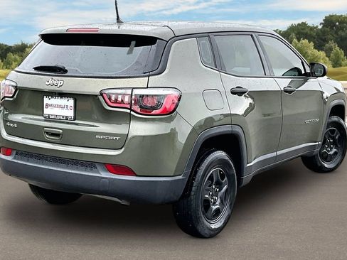 Used 2018 Jeep Compass Sport AWD/4WD image 11