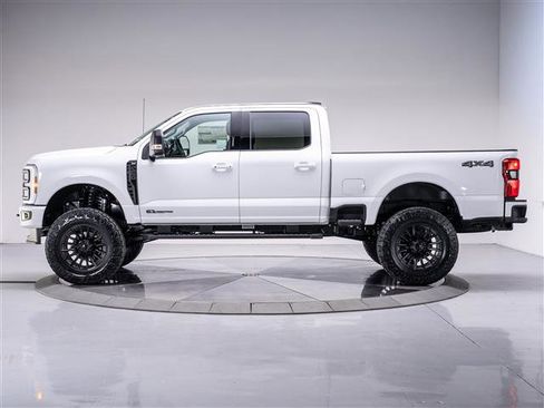 New 2026 Ford F250 XLT w/ XLT Premium Package AWD/4WD image 2