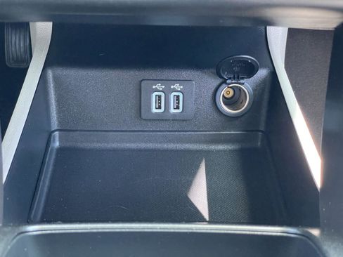 Used 2020 Ford Fusion SEL image 21