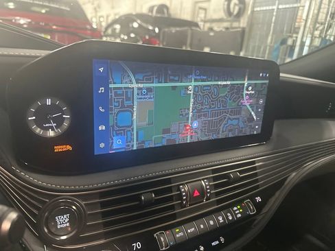 Used 2024 Lexus LS 500 RWD image 3