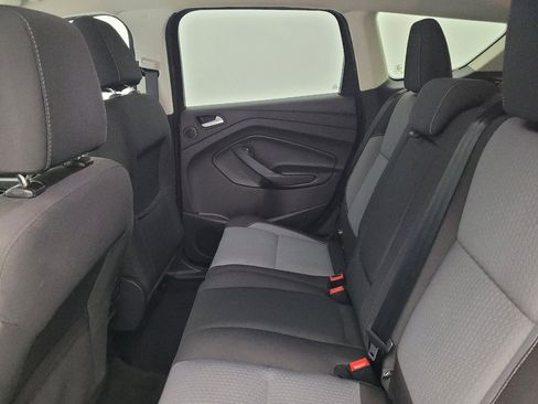 Used 2017 Ford Escape SE w/ Equipment Group 201A FWD image 18