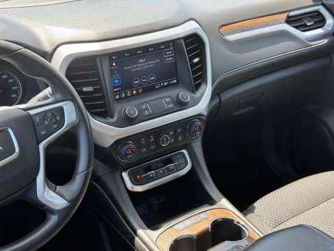 Used 2023 GMC Acadia SLE w/ Driver Convenience Package FWD image 29